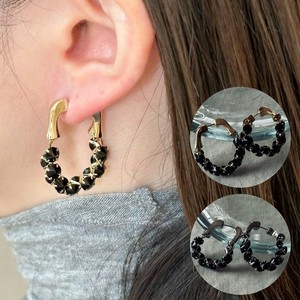 Pierced Earringss Ladies fashion black