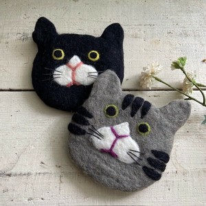 (予約販売)羊毛 フェルト ねこ 猫 ネコ 黒猫 ポーチ ハンドメイド  フェアトレード