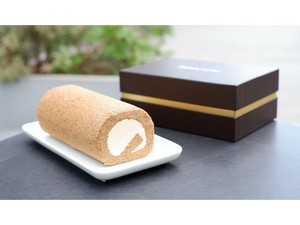 【冷凍】ミカド旧軽モカロールケーキ 320g