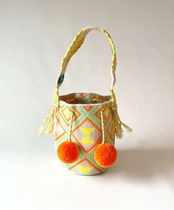WAYUU（ワユ）ワーユ ワユー手編みバッグ 巾着バッグ ワンハンドル