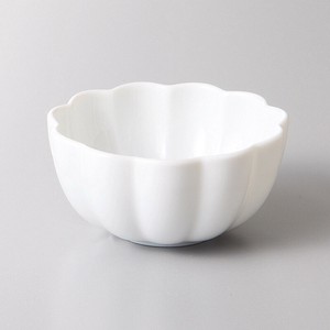 [美濃焼 食器] 白磁菊型豆鉢 [minoware TOKI 陶器]
