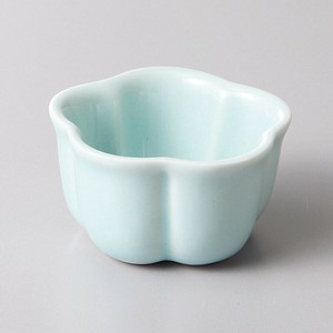 [美濃焼 食器] スカイブルー梅型珍味 [minoware TOKI 陶器]