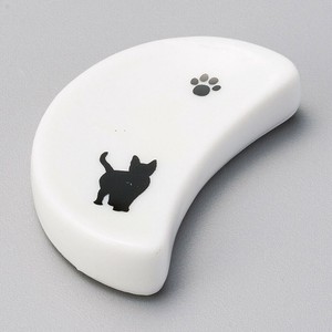 [美濃焼 食器] シルエット猫（すまし）半月箸置 [minoware TOKI 陶器]