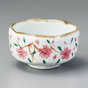 [美濃焼 食器] 桜吹雪手描抹茶碗 [minoware TOKI 陶器]