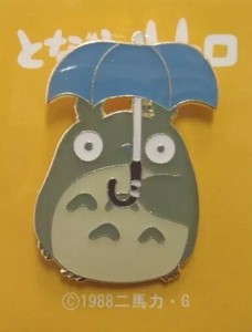 スタジオジブリ　となりのトトロ　ピンバッチ　大トトロ　傘　アクセサリー