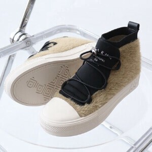 Low-top Sneakers Shaggy
