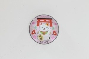 Magnet/Pin Beckoning Cat Inbound
