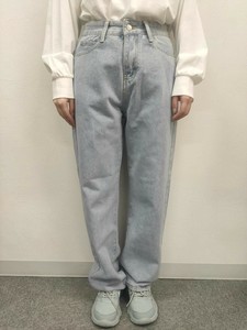 デニム　ストレートパンツ