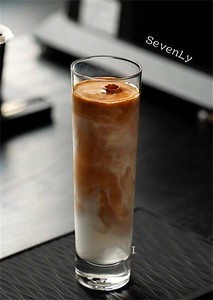 変わったデザイン 冷たい飲み物カップ グラス コップ「2024新作」