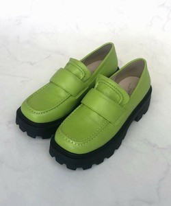 厚底スクエアローファー