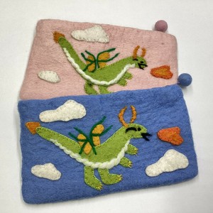 フェルトポーチ　ハンドメイド　ドラゴン　龍