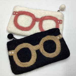 フェルトポーチ　ハンドメイド　メガネ　眼鏡
