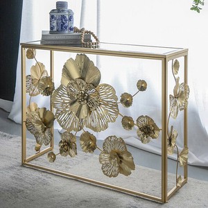 Side Table Flower