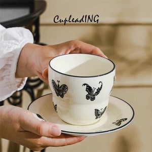 【2024新作】激安セール レトロ 蝶々 瓢箪の形のコップ 陶磁器 ラテのコップ コーヒーカップソーサー