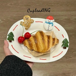 ＜SALE＞INSスタイル 生姜パイ人食器 浮き雕り 手描きクリスマスツリー食器 釉薬下彩 ケーキ皿 甘い皿