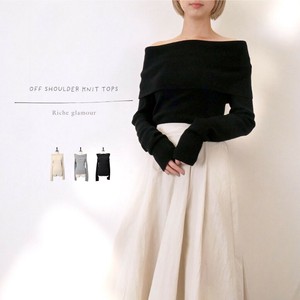 T-shirt Off-The-Shoulder