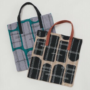 パッチ刺繍 コットンフラットバッグ H25S220