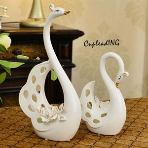 ◆◆大人気◆◆激安セール 家庭の置物 ギャザリング カップルの置物 装飾品 結婚プレゼント 白鳥のペア