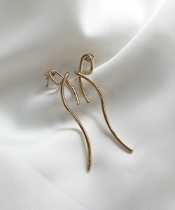 ノット ロング リボンピアス 真鍮 韓国製