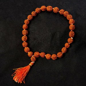 インドの数珠ブレスレット - ルドラクシャ