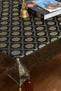 Table black 105cm x 105cm