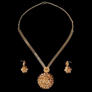 インドアクセサリー2点セット〔ネックレス、ピアス〕　パーティーや結婚式などへ