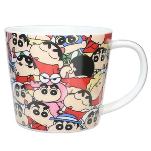 【マグカップ】クレヨンしんちゃ 陶磁器製マグカップ ぎゅうぎゅう いつものしんちゃん