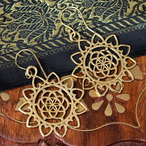 The Seed of Life インドの神聖幾何学模様ピアス