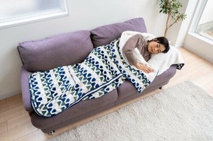 【シーズン外特価】ふんわりあったか毛布寝袋