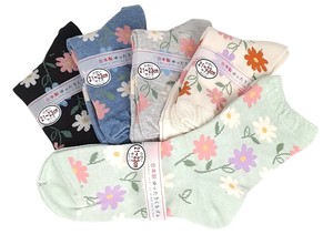 【日本製クルー】　小さいサイズ　カラフル花柄