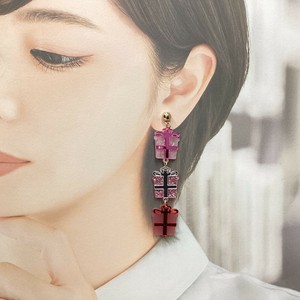 ピアス　個性的　プレゼント　ギフト　ボックス　ピンク