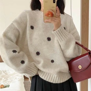 ニット《フラワー刺繍クルーネックニットプルオーバー 全4色》