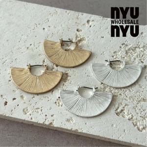 [ピアス]レディース 韓国アクセサリー シルバー/ゴールド ピアス  扇 ノンキャッチ シンプル
