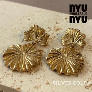 [ピアス]レディース 韓国アクセサリー シルバー/ゴールド ピアス  フラワー 花 シンプル