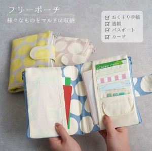 【2025春夏新作】【即納】ドット　フリーポーチ　おしゃれ　雑貨　小物入れ　マルチポーチ