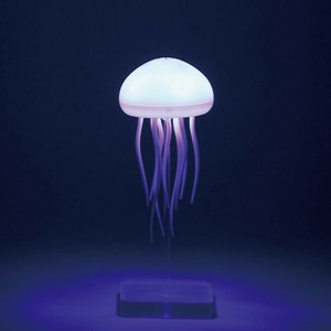 七色に輝く、リビングの海底世界【FLOATING JELLY FISH】