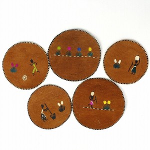 【再入荷】バーククロス ラフィア刺繍コースター 大 アソート