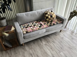 ムートンモザイククッション　天然羊毛　保温　弾力性