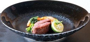 黒真珠　三ツ輪9.5盛皿　美濃焼 日本製　和食器 陶器