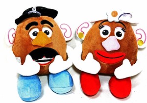 再入荷！ポテヘご夫妻のぬいぐるみです…【Mr.＆Mrs．ポテトヘッドプラッシュ】