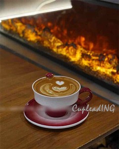 ＜人気商品＞早い者勝ち 可愛い コーヒーカップソーサー 牛乳カップ 新年のプレゼント 立体蛇 マグカップ