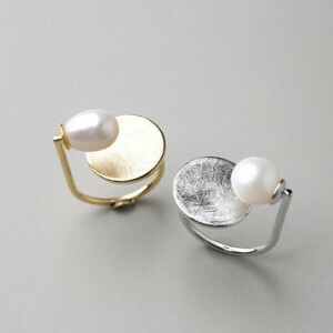 Silver-Based Plain Ring Bird