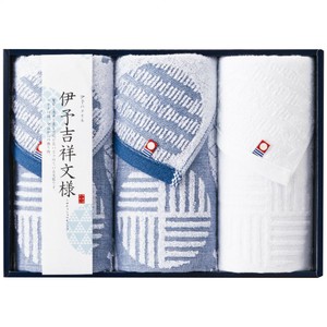 Towel Face Set of 3