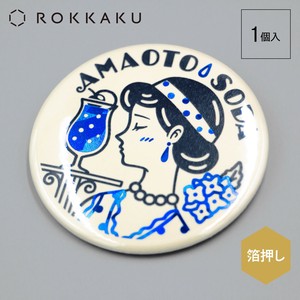 ◆大人気商品再販！◆【オビワン】 レトロ郵便 箔押し缶バッジ「雨音ソーダ」