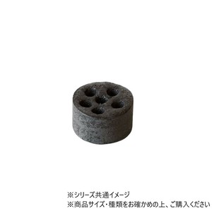 【★売れ筋商品★】竹炭剣山 小　5200001