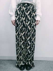 エスニック柄クリスタルプリーツパンツ