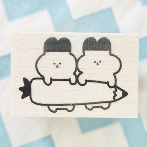 ●受注製造●にんじんえんぴつを持つうさぎたち【イクハンコ】