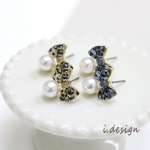 Pierced Earringss Pearl