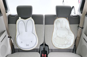 5/上旬入荷【ニコット】ミッフィー　保冷剤が入るカーシートパッド