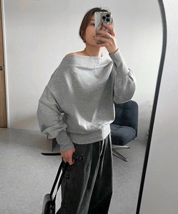 Sweatshirt Off-The-Shoulder